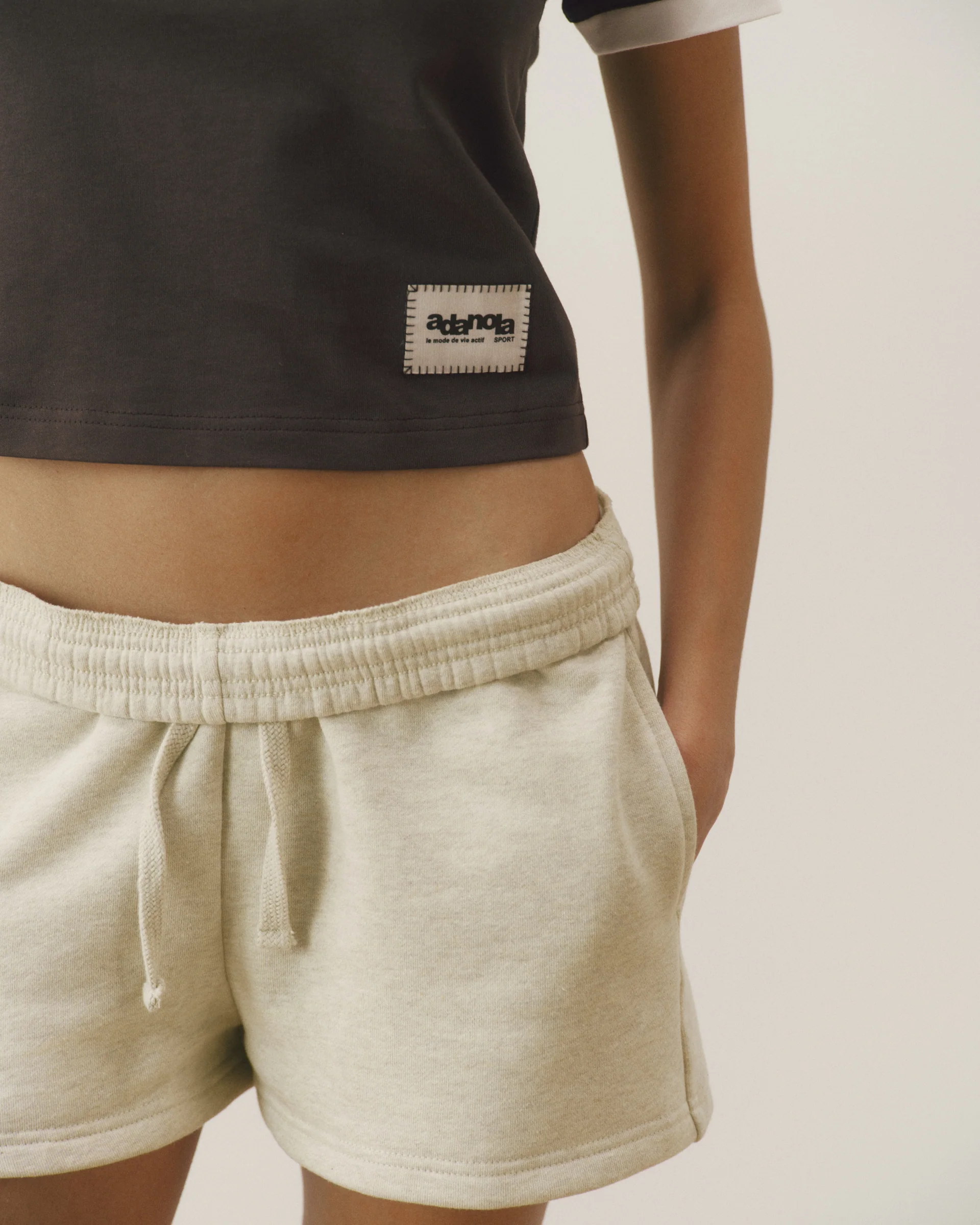 Contrast Detail Classic T-shirt - Coffee Bean/Marshmallow White - Image 3