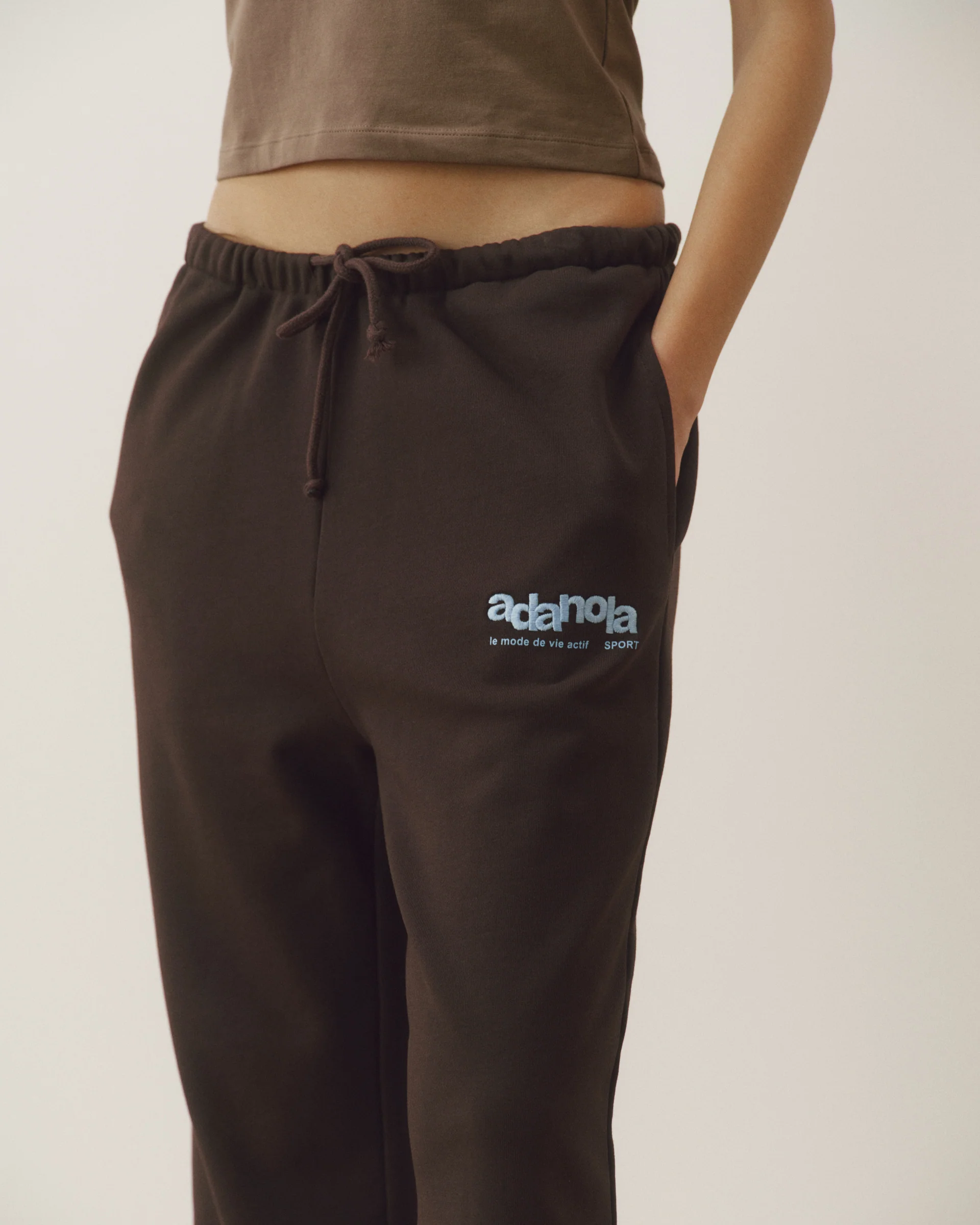 Le Mode De Vie Straight Leg Sweatpants - Coffee Bean/Airy Blue - Image 3
