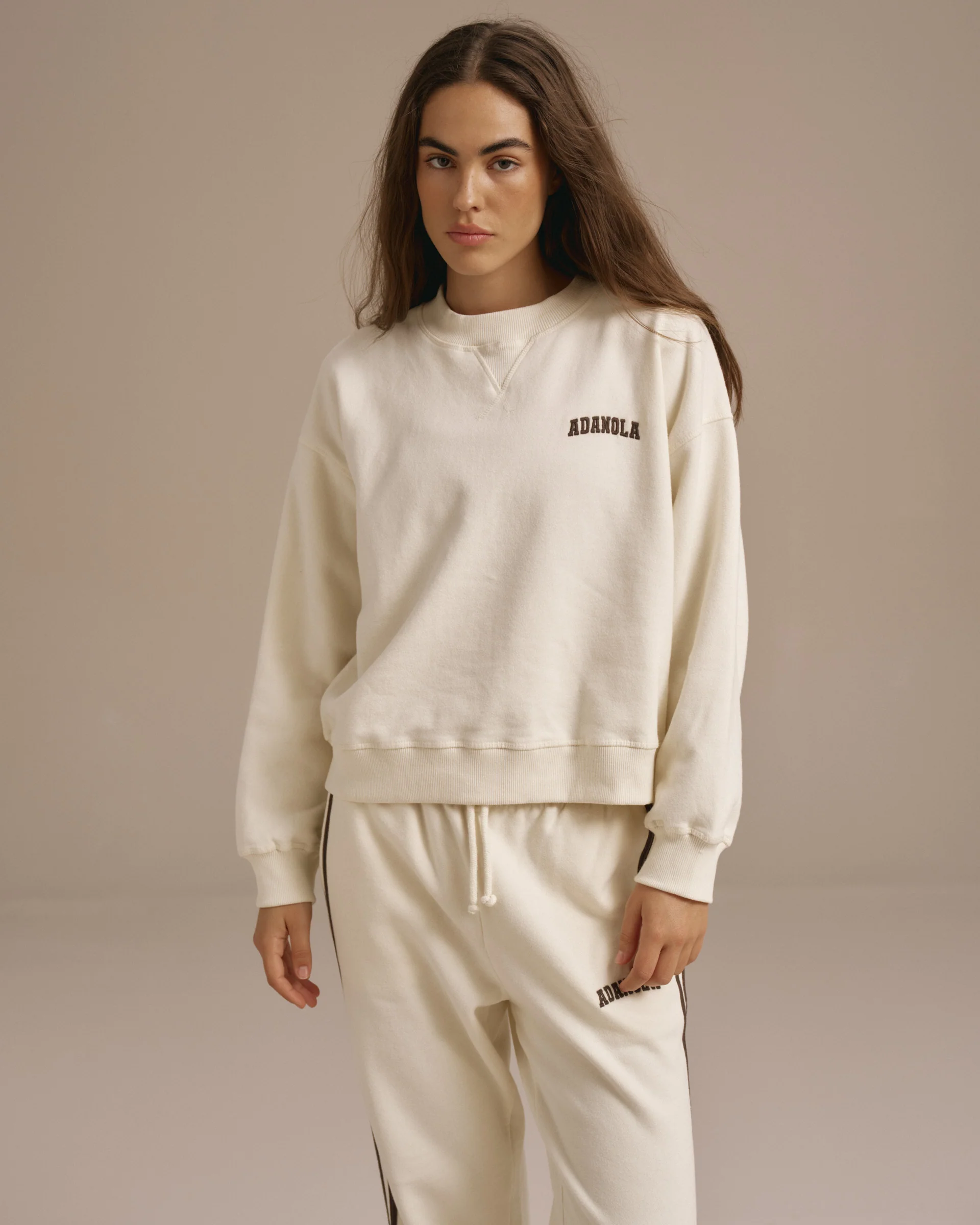 Varsity Loose Fit Sweatshirt - Marshmallow White/Coffee Bean - Image 4